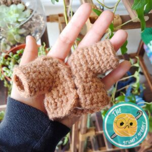 Crafting Couture: Tiny Jacket for Amigurumi – Free Crochet Pattern